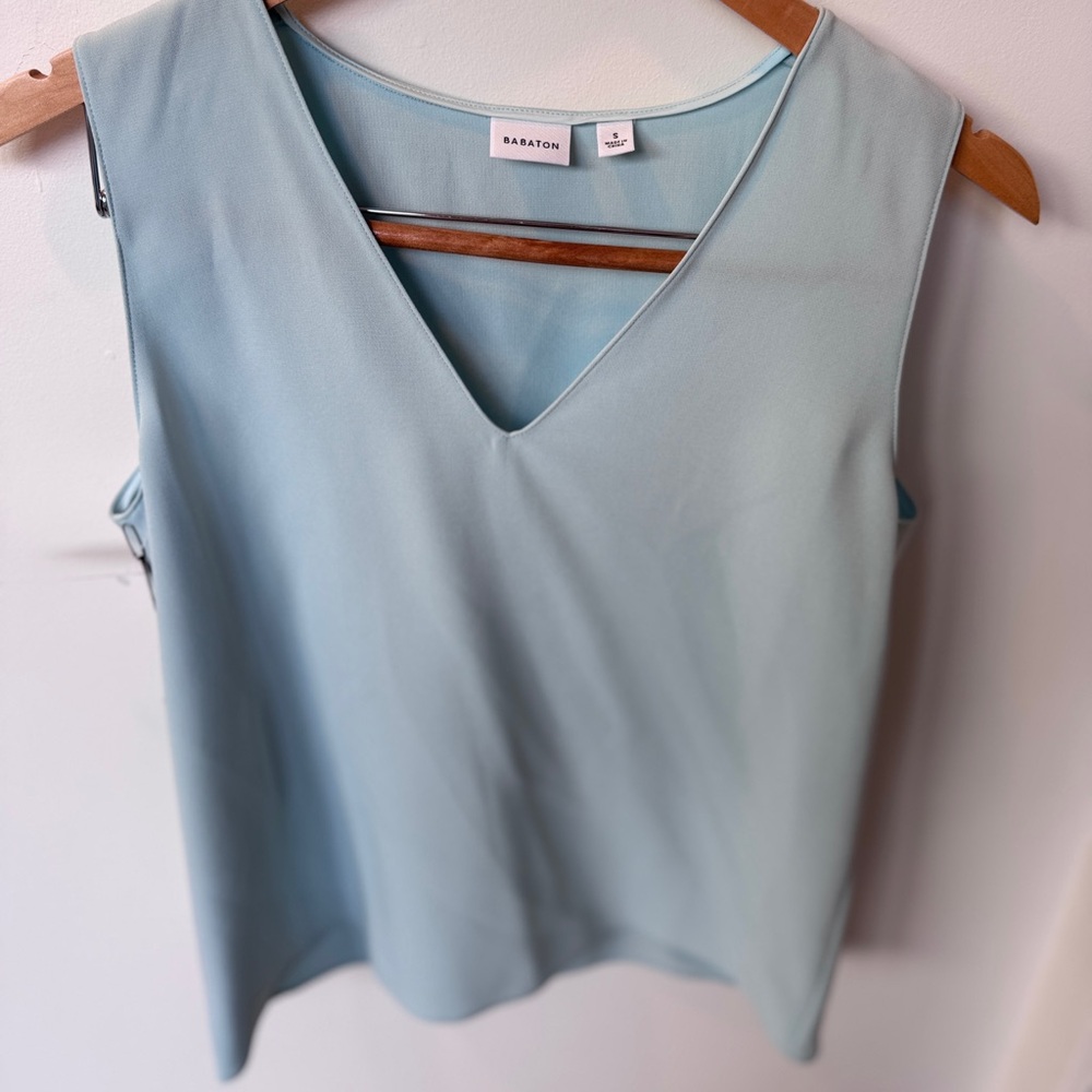 Aritizia Vara top in Acquamarine size S -NWT